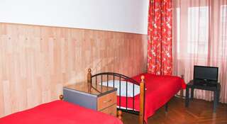 Гостиница АЛЛиС-ХОЛЛ Хостел Екатеринбург Односпальная кровать в общем номере для женщин с 3 кроватями-4